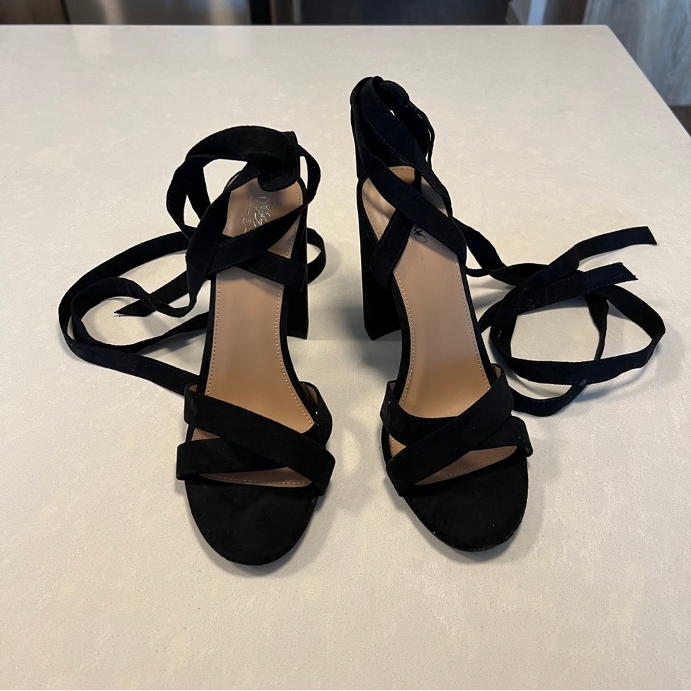 Like New Black Heels!
